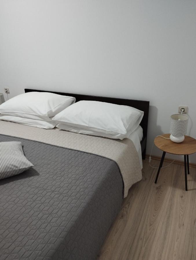 Apartments Mijo Kaštela Екстериор снимка